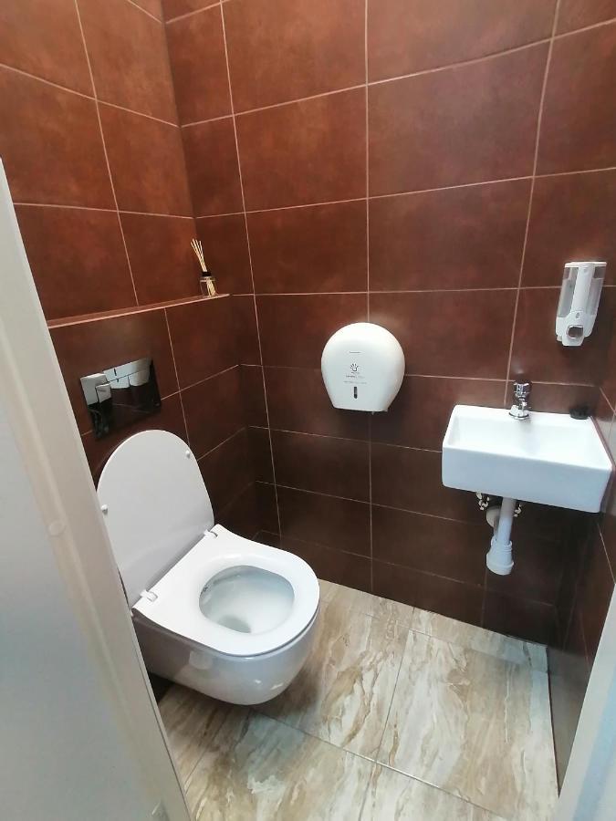 Bazze Hostel Klaipeda Bagian luar foto
